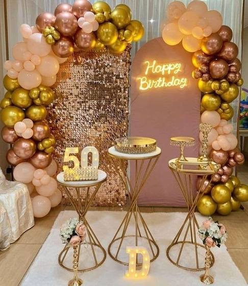 Backdrop de cumpleaños con pared de lentejuelas